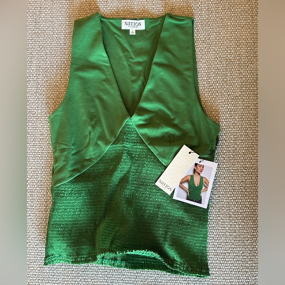 Evalina LA Nation Green V-Neck Sleeveless Women's Top